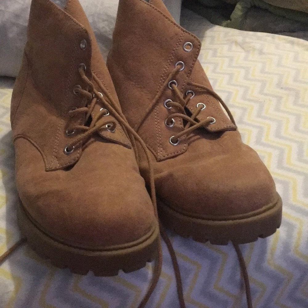 Woman’s work boots